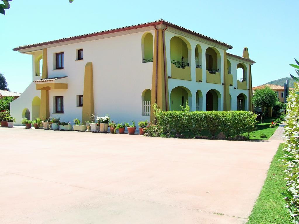 Case Vacanze San Silvestro Budoni Exterior photo