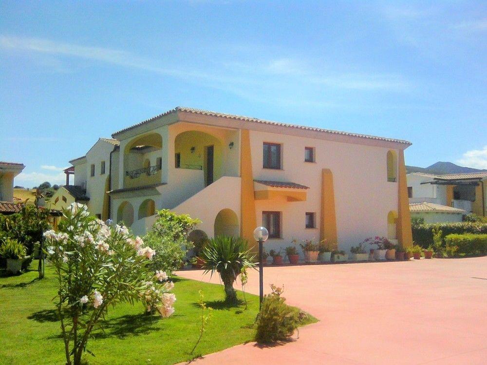 Case Vacanze San Silvestro Budoni Exterior photo