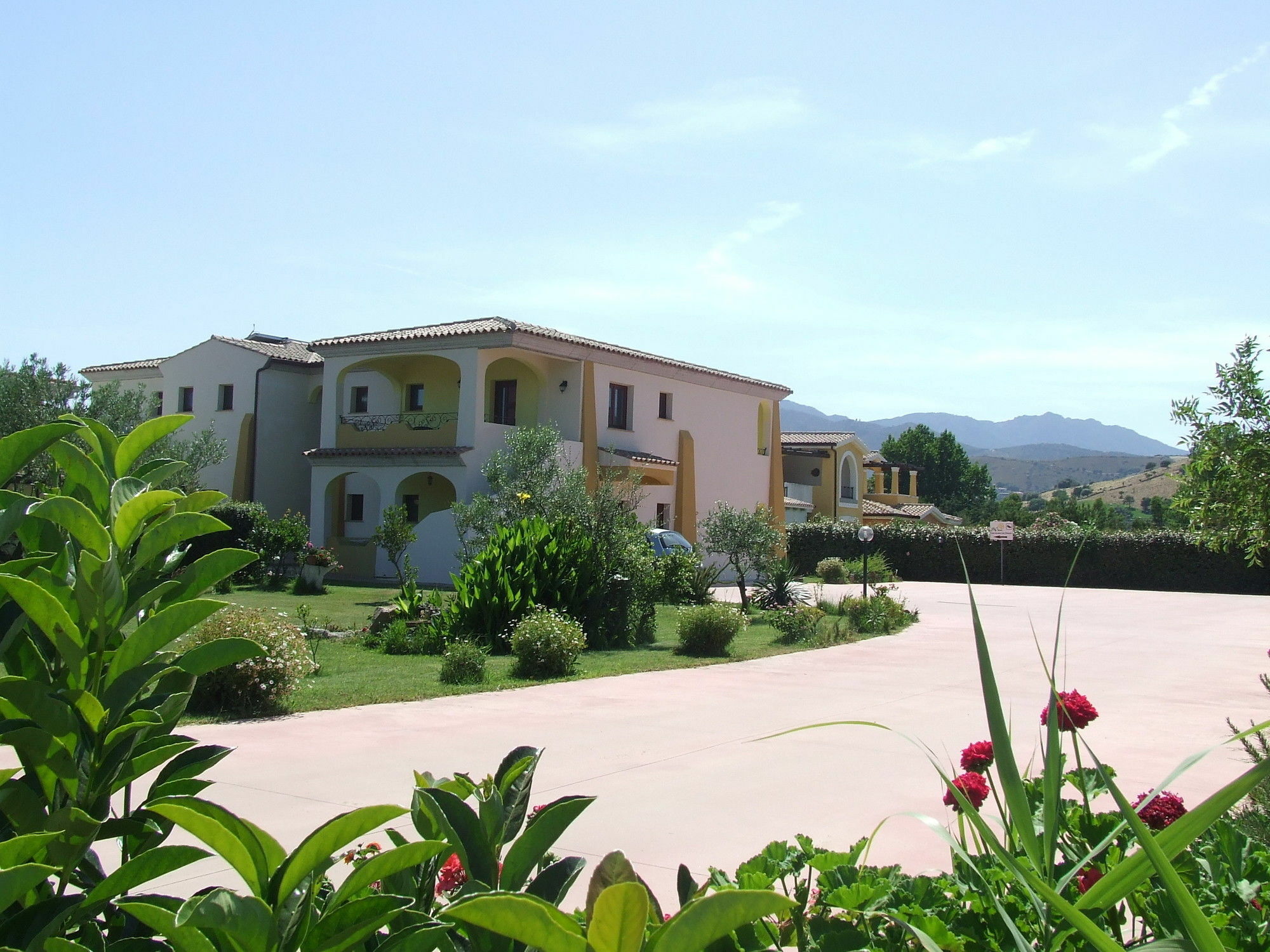 Case Vacanze San Silvestro Budoni Exterior photo